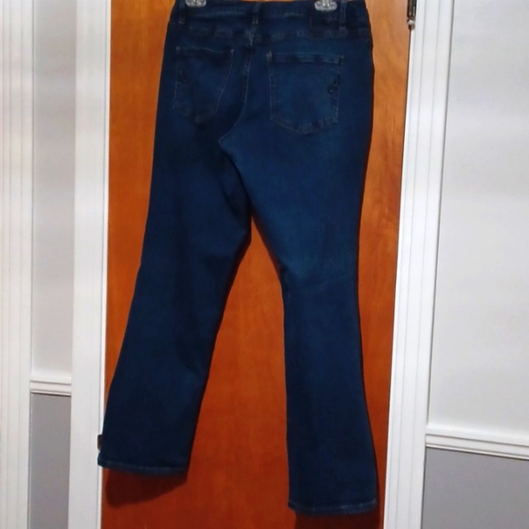 JAG jeans midrise boot leg sz. 14R Dark wash.
10” rise. 29” inseam 16”waist - Picture 5 of 11